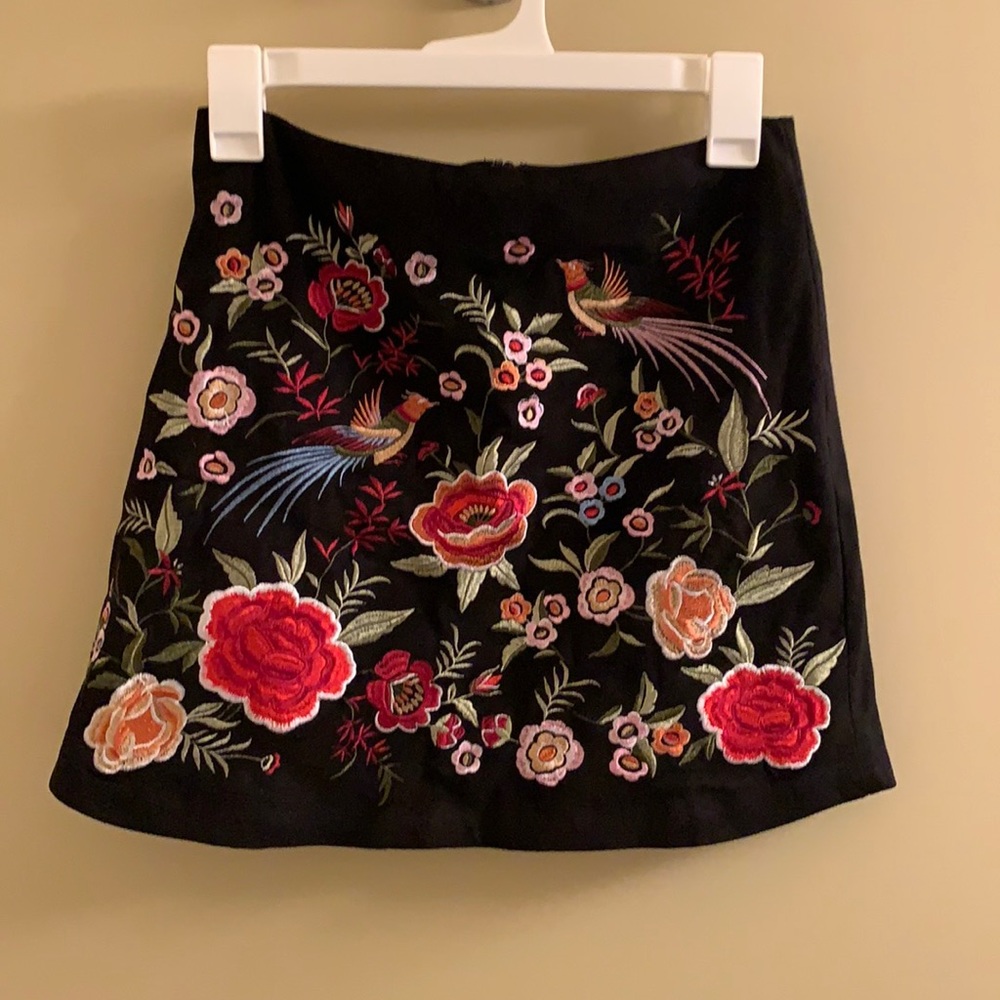 Faux leather mini skirt